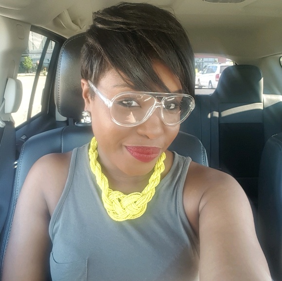 Meet your Posher, Cint - Picture 2 of 2